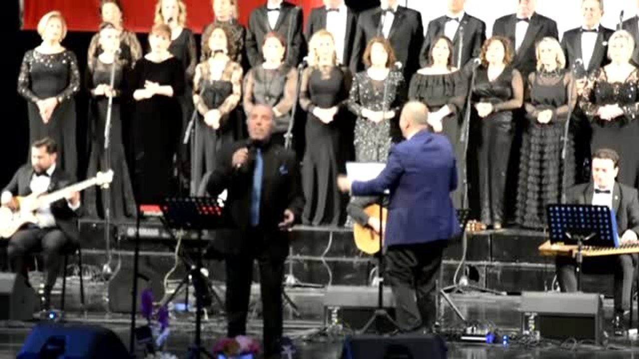 Bursa'da "Kır Çiçekleri Okusun Diye" Projesi