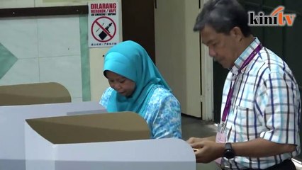 Mat Hasan shows marked ballot paper, election offence?
