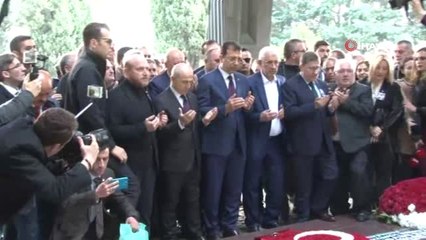 İmamoğlu, 8. Cumhurbaşkanı Turgut Özal'ı Vefatının Yıl Dönümünde Kabri Başında Andı