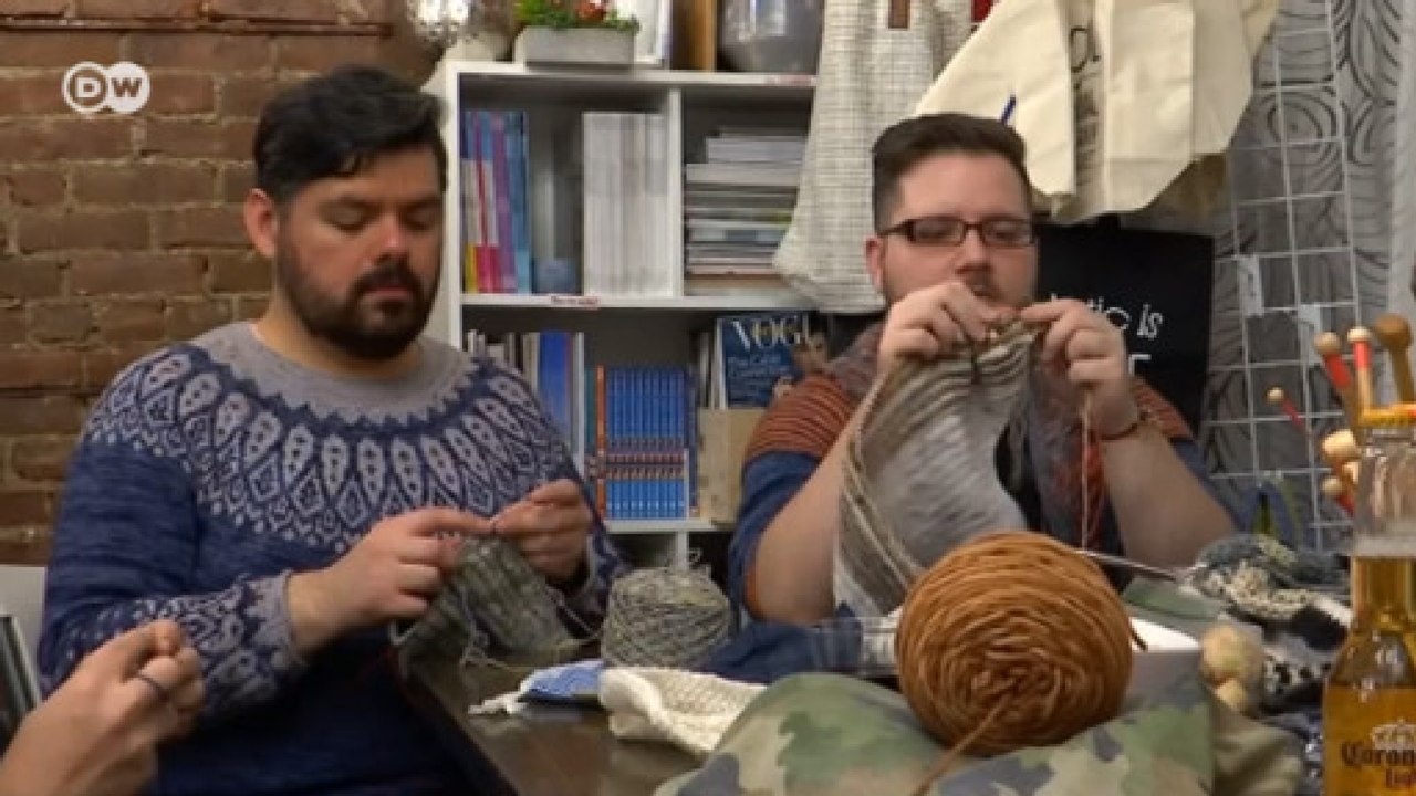 Bir kadeh şarap ve örgü: Erkeklerin yeni hobisi