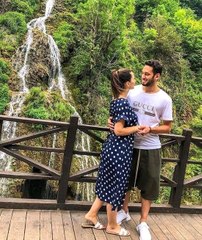 Boşanmanın Eşiğinden Dönen Hakan Çalhanoğlu, Eşi ve Kızıyla Tatile Çıktı