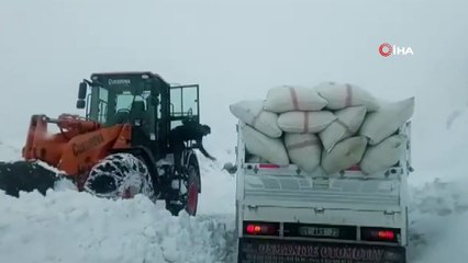 Nisan ayında karla mücadele çalışması