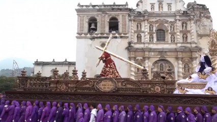 شاهد: مسيحيو غواتيمالا يحيون عيد الصفح