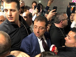 Mazbata Almaya Giden Ekrem İmamoğlu'nun İlk Sözleri: Teşekkürler İstanbul