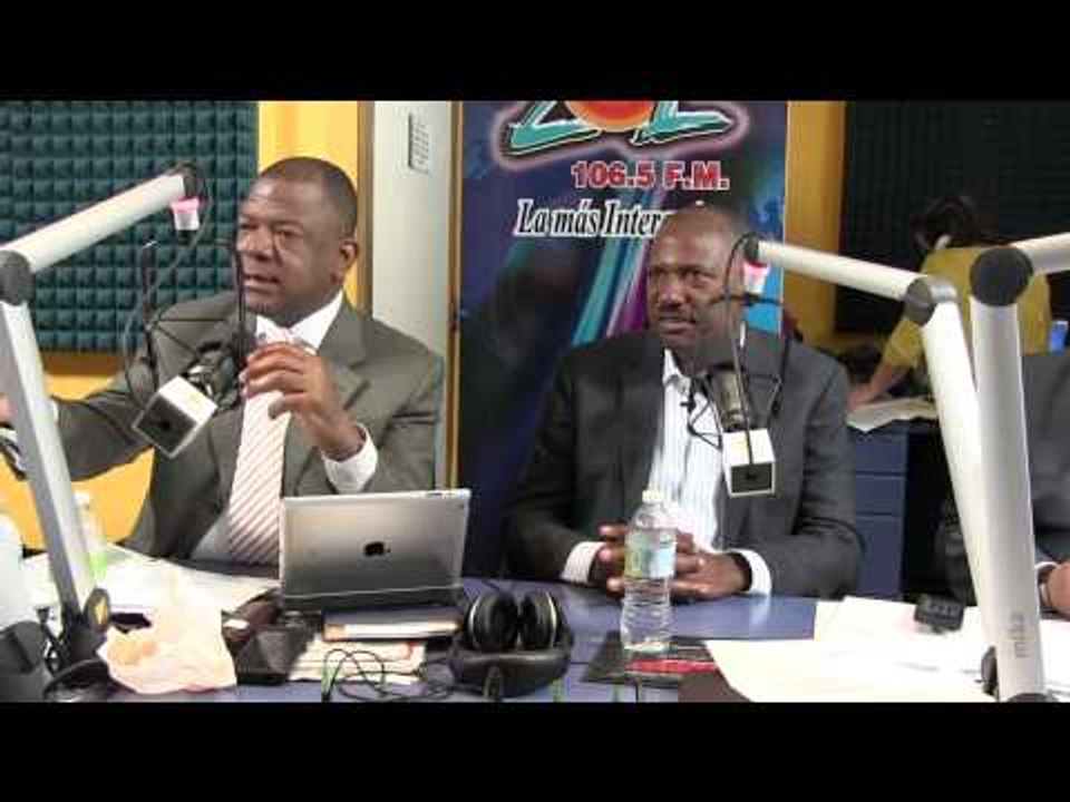 Luis René Canaán senador y Alfredo Martinez diputado anuncian rueda prensa Reynaldo Pared