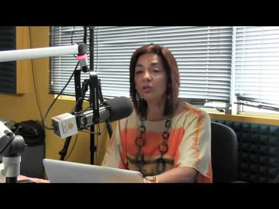 Maria Elena Nuñez habla discriminación en fútbol y expulsión estudiante colegio falta de pagos