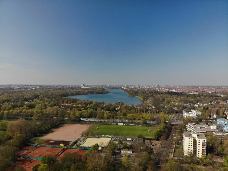 Drohnenflug über Hannover (Maschsee)