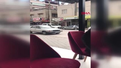 Osmaniye Sokakta Çırılçıplak Yürüdü