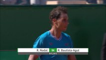 Monte-Carlo - Nadal colle 1 et 1 à Bautista Agut