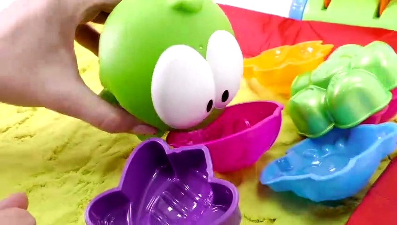 Om Nom & Bonhomme De Neige - (Vidéo De Noël)