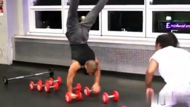 Ce que cet homme réalise en salle de sport est juste incroyable !