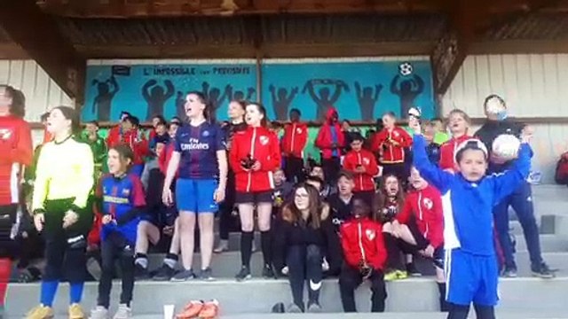 DES CHANTS ET DES CHANTS ET DES SUPPORTERS