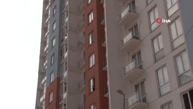 Rezidansın 10'uncu Katından Düşen Kadın Hayatını Kaybetti