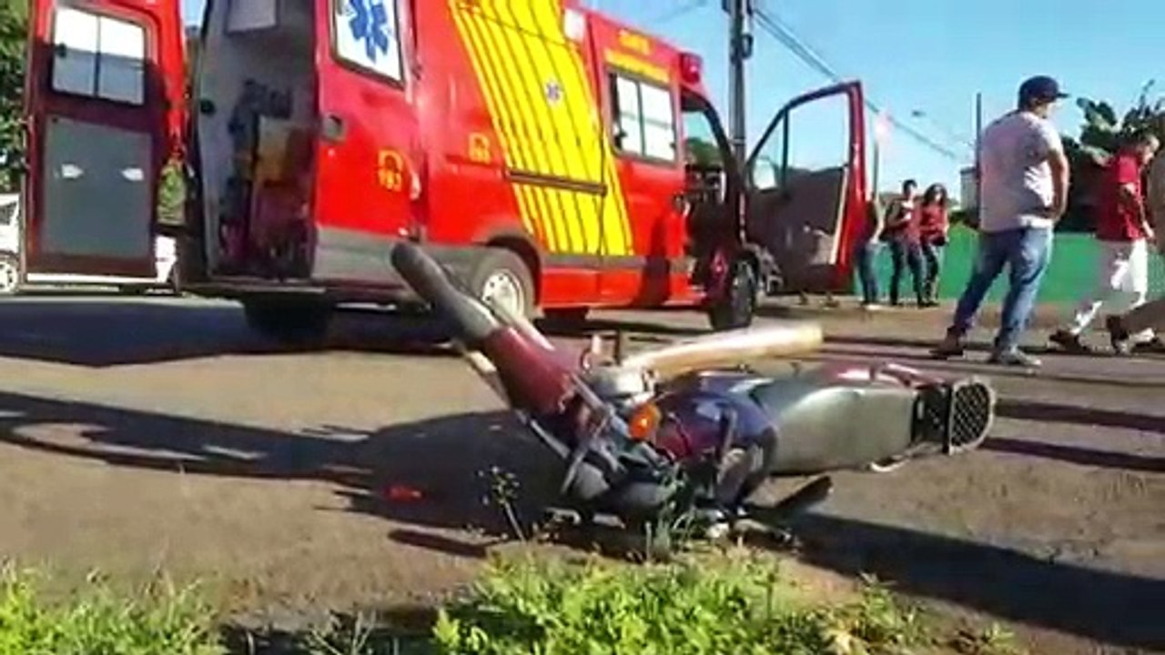 Motociclista sofre ferimentos moderados em colisão de trânsito