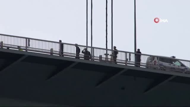 Fatih Sultan Mehmet Köprüsü'ne Bir Şahıs İntihar Etmek İçin Çıktı.
