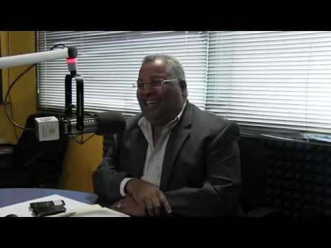 Melton Pineda comenta domesticas en SENASA y libro de Carlos Alberto Montaner tiempo de canallas