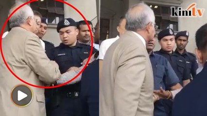 Najib dihampiri pelajar, sergah polis