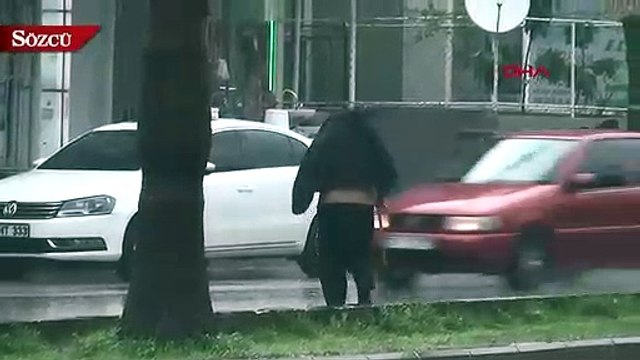 Hatay'da sağanak yağış hayatı felç etti