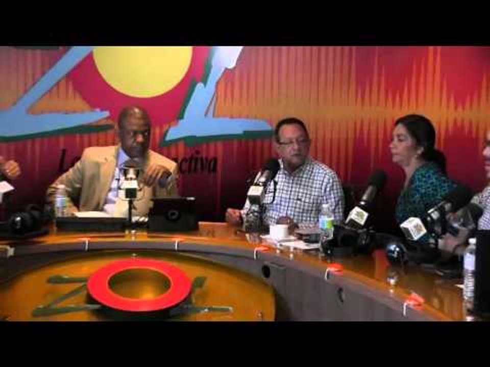 Angel Estevez ministro de agricultura comenta subida del precio platanos y trabajos contra mosca