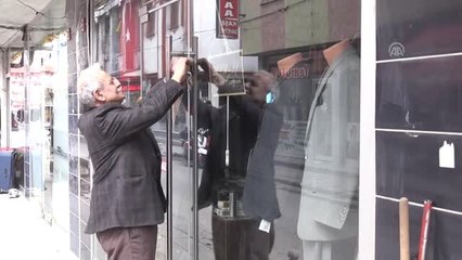 66 Yıldır Elinden İğne İplik Düşmüyor