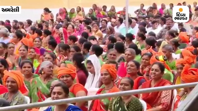 કોંગ્રેસવાળા કહે છે કે સરદાર અમારા પરંતુ હજી કોઇએ માથું ટેકવ્યું નથી, નમન કરી આવો સંસ્કાર સુધરશે: મોદી