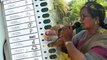 Lok Sabha Elections 2019 : ಮಂಡ್ಯದಲ್ಲಿ ಮೊದಲಬಾರಿಗೆ ತನಗೆ ತಾನು ಮತ ಚಲಾಯಿಸಿಕೊಂಡ ಸುಮಲತಾ