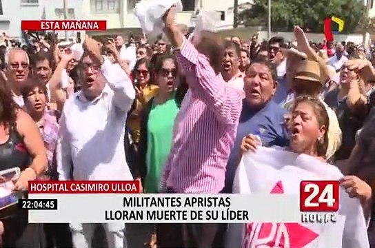 Así recibieron la noticia de la muerte de Alan García los simpatizantes apristas en el Casimiro Ulloa