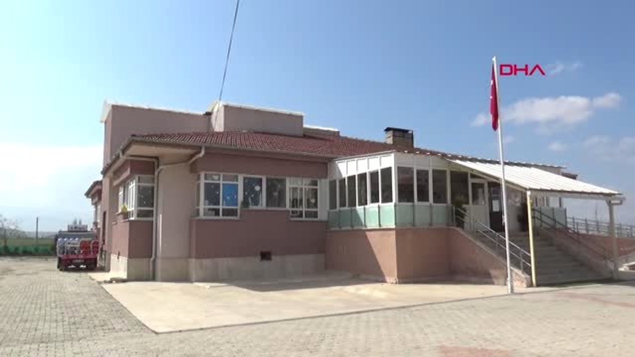 Afyonkarahisar Anaokulu Çatısına Tarım Atölyesi