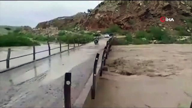 Pakistan'da sel felaketi: 49 ölü, 176 yaralı