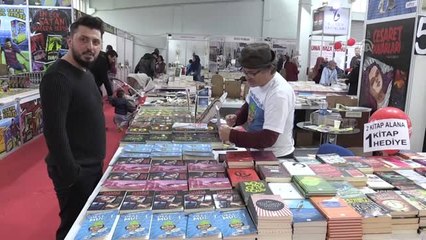 Minik Yüreklerden Kanser Hastalarına "Kitaplı" Destek