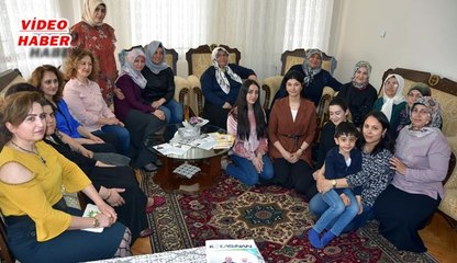 (18 Nisan 2019) HER HAFTA BİR AİLEYE MİSAFİR OLUYORLAR