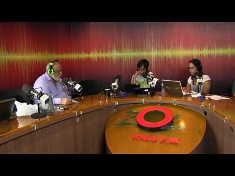 Dr. Vicente Vargas recibe preguntas de los oyentes en Solo Para Mujeres