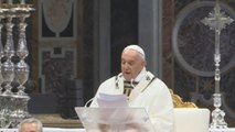 El papa insta a sacerdotes a 