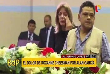Roxanne Cheesman protagoniza emotivas escenas frente a féretro de Alan García