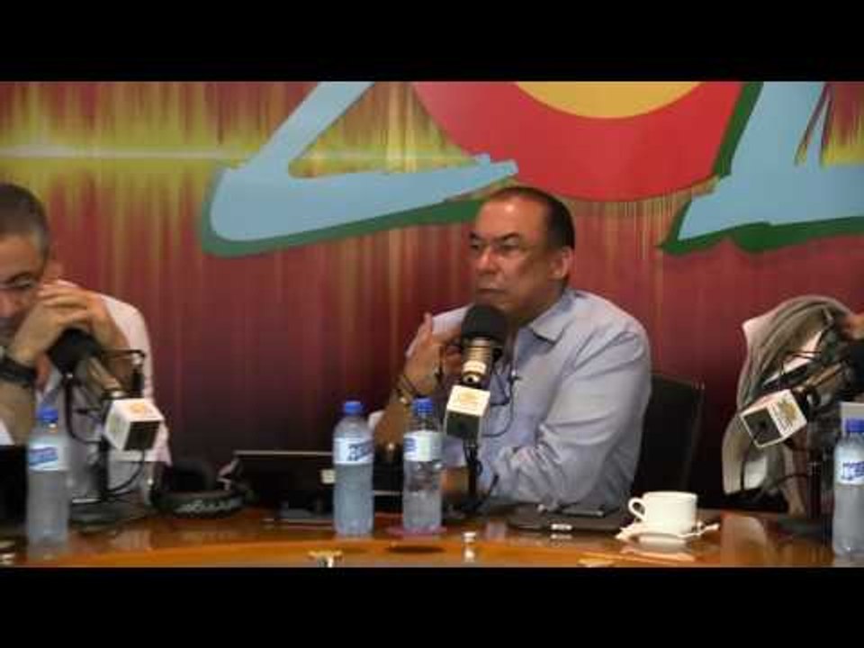 Chistian Jimenez comenta nota de periódico sobre tema de los aviones tucanos