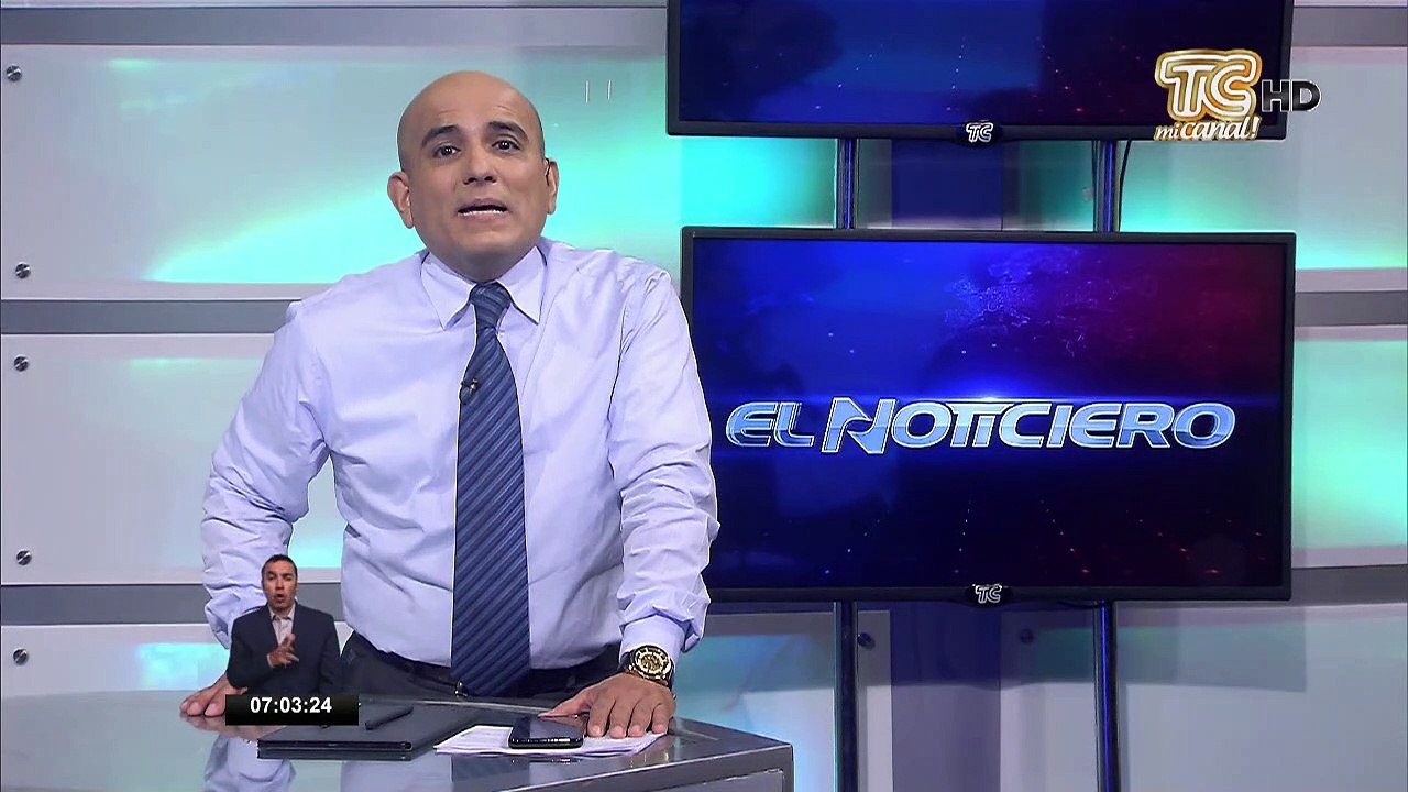 Cinco fallecidos y dos heridos luego que vehículo cayó a quebrada en vía Calacalí