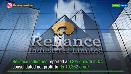 Скачать видео: RIL Q4 profit up 9.8% at Rs 10,362 crore; Jio FY19 profit jumps 300% to Rs 2,964 crore