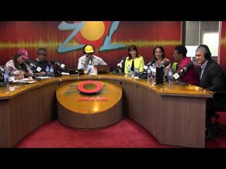 Martin Haina con su coro "Se ve de lejos" con los temas políticos actuales