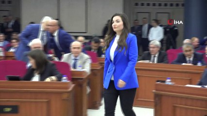 Büyükşehir Belediye Meclisi Encümen Üyeliği seçimlerinde arbede