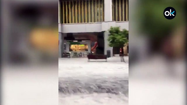 La lluvia y el granizo impide salir a las primeras procesiones de Sevilla