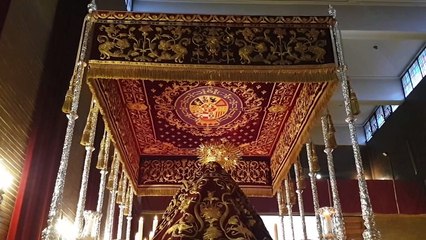 Hermandad de Las Cigarreras en su capilla