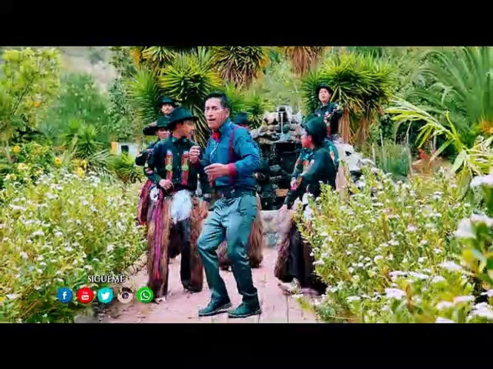 CHICHERITAS FEST: PATTY SAAVEDRA; JOSELO TIMBILA; ANITA; JUAN CARLOS BAYRON J. & GLORIA MOROCHO. MIX