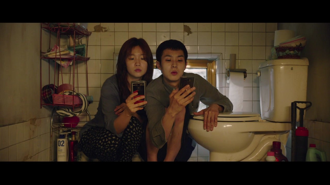 봉준호 '기생충' 칸 영화제 경쟁부문 진출...황금종려상 도전 / YTN