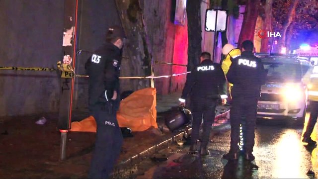 Motosiklet otomobilin altında 400 metre sürüklendi: 1 ölü 1 yaralı