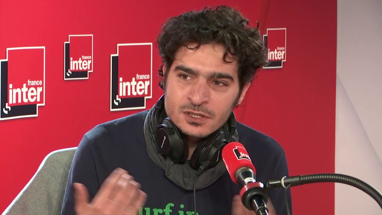 Albert Moukheiber, docteur en neurosciences cognitives, explique le biais des "line-up", ces séances d'identification de suspects par une victime : "75 % des personnes désignées par une victime après une agression sont des faux rappels"