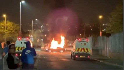 Irlanda del Nord, scontri a Londonderry, muore una reporter