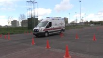 Ambulans Şoförlerine İleri Sürüş Teknikleri Eğitimi Verildi