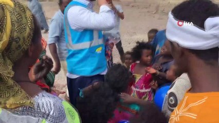 - Türk Hayırseverler Afrikalı Çocukları Gülümsetti