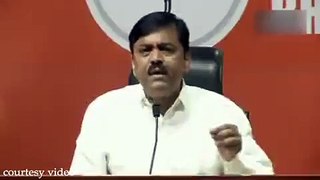 India Shoe Hurls At Bjp Leaders During Press Conference