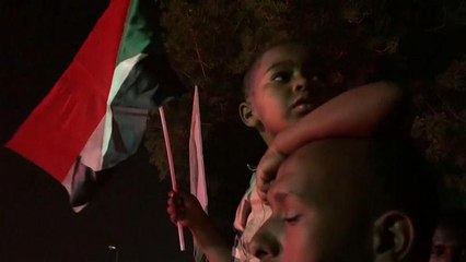 Los sudaneses aumentan la presión sobre la junta militar